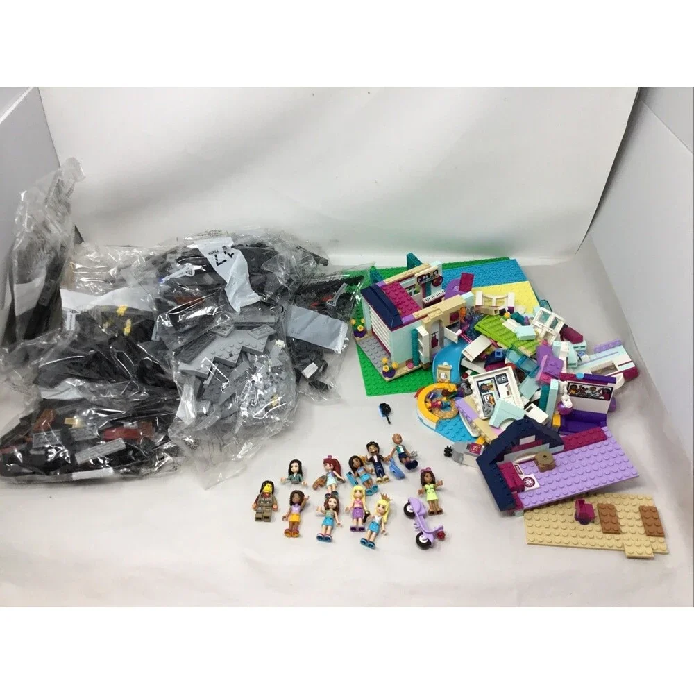 Assorted Bulk LEGO Pieces Nearly 5 LBS. Pounds Some Sealed Parts